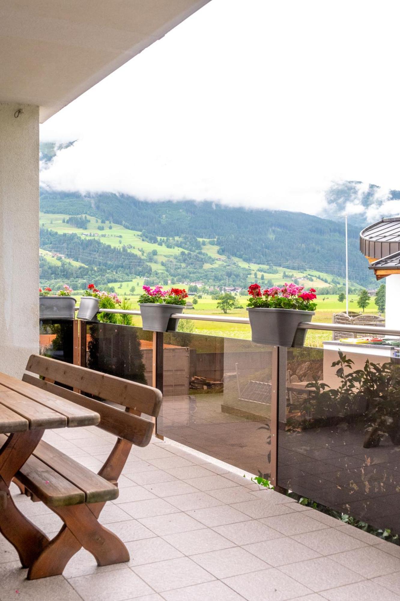 Haus Piesendorf Apartment Exterior foto